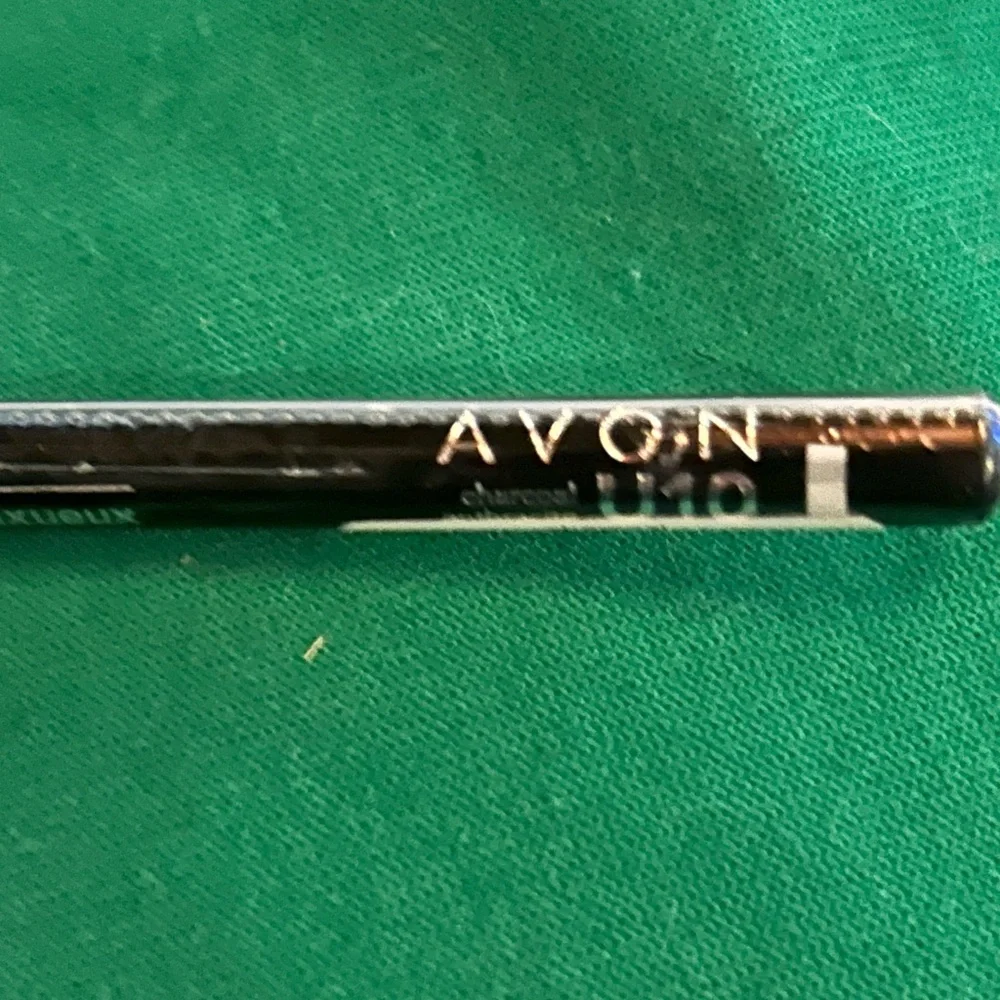 Avon Ultra Luxury Eyeliner. Charcoal